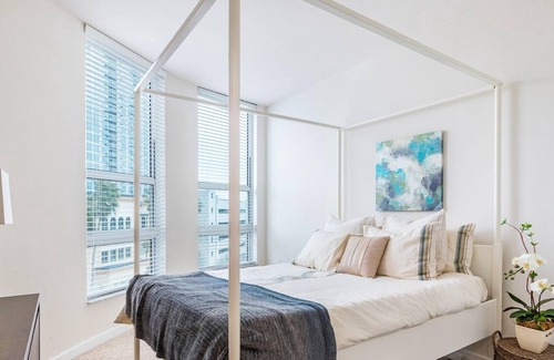 Channel District Apartment | Stylish & Serene 1-BD Oasis in Vibrant Channelside