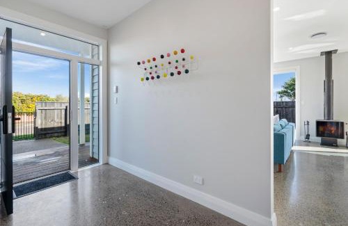 Martinborough House | Stylish Serenity - Martinborough Holiday Home