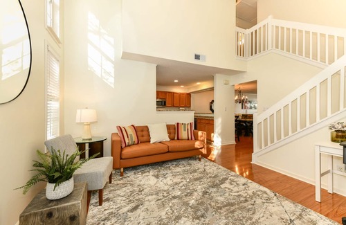Greensboro House | Stylish Serenity Townhome