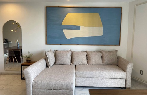 Providencia Apartment | Stylish Sky Suite/Daily Clean