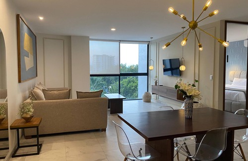 Providencia Apartment | Stylish Sky Suite/Daily Clean