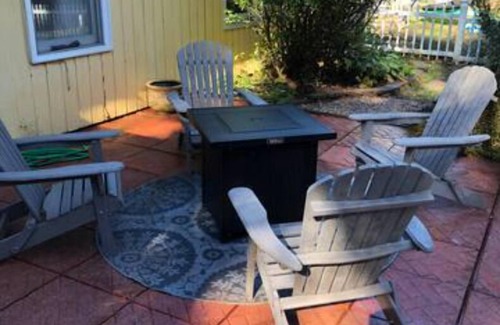 Durham House | Stylish Stay close to RDU, RTP, UNC & Duke