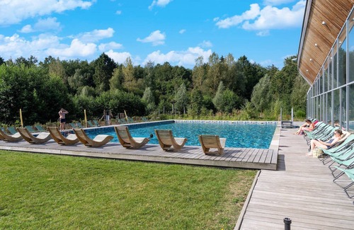 Maubray House | Stylish Stay with Sauna