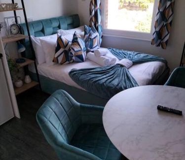 Hillrise Apartment | Stylish Studio 1Bedroom in London Center