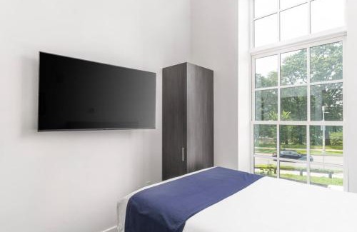 Fenway–Kenmore Apartment | Stylish Studio in Historic Boston - #206