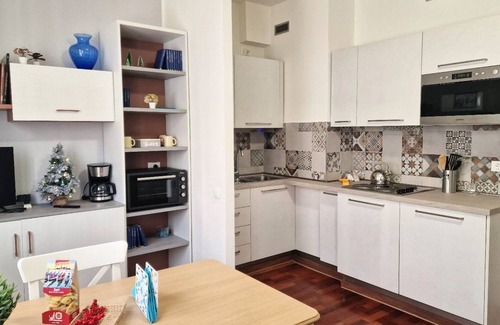 Padova Apartment | Stylish studio near University of Padua, second floor with elevator and climate