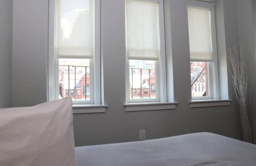 Back Bay Apartment | Stylish Studio on Newbury St, THIS IS BOSTON! #12