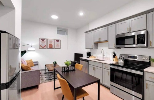 Downtown Louisville Apartment | Stylish Studio w/Free Parking | Medical District