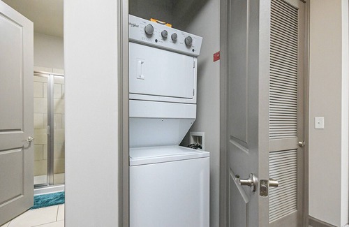 Westside Apartment | Stylish Suite | Atlantic Station | Free Parking
