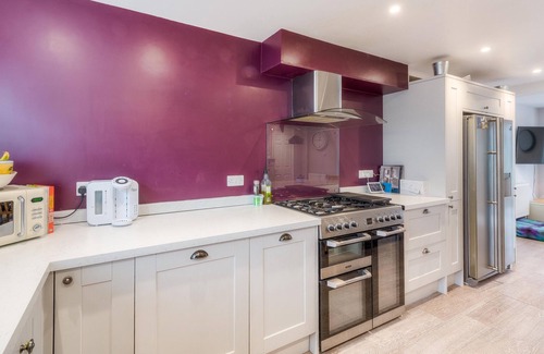 Arundel House | Stylish Townhouse with views of Arundel Cathedral