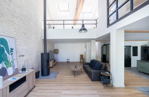 Ranton House | Stylish Troglodyte Home