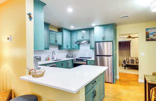 Sam Hughes House | Stylish Tucson Townhome < 1 Mi to Arizona Stadium!
