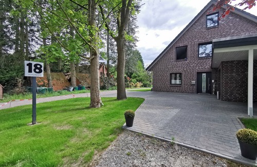 Hunzingen Apartment | Stylish vacation apartment near the Walsrode bird park