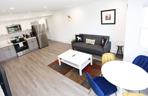 Petworth Bed & Breakfast | Stylish Vacation Gateaway | In-house Services
