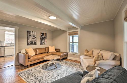 Vilas House | Stylish Vilas Hideaway Hike, Ski and Explore!