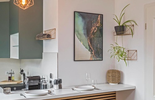 Leipziger Vorstadt Apartment | Stylishes Apartment für 4 mit Küche nahe Altstadt