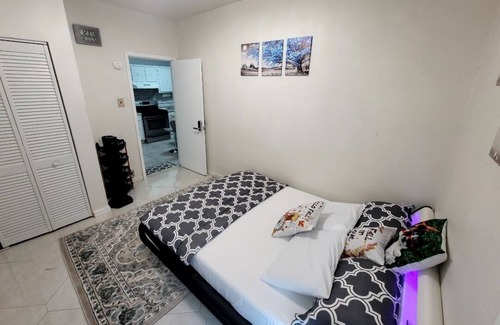 Canarsie Apartment | Stylishly furnished 2 bedroom in Brooklyn NY