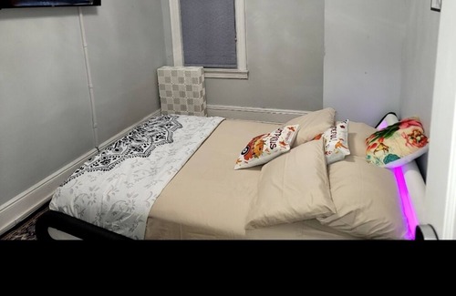 Canarsie Apartment | Stylishly furnished 2 bedroom in Brooklyn NY