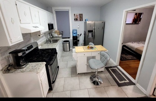 Canarsie Apartment | Stylishly furnished 2 bedroom in Brooklyn NY