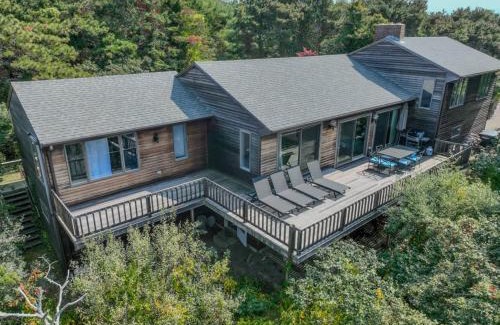 North Truro House | Stylistic Home and Easy Walk to the Beach