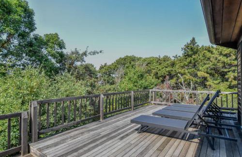North Truro House | Stylistic Home and Easy Walk to the Beach