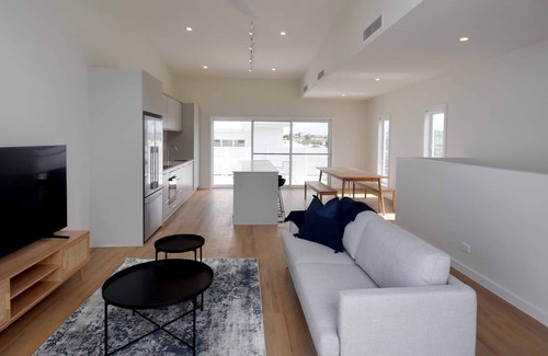 Ulladulla Villa | Su-Jo - Villa 4 - Contemporary coastal charm