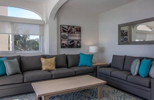 San Jose del Cabo Apartment | Sub- Penthouse Las Olas Surfers Paradise