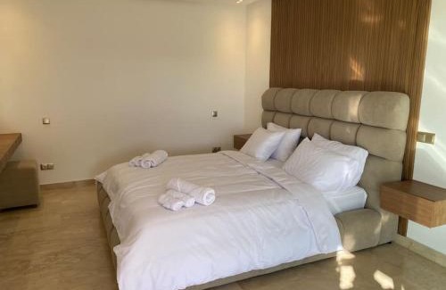 Agdal Villa | Sublime Villa avec Ascenseur Piscine chauffée