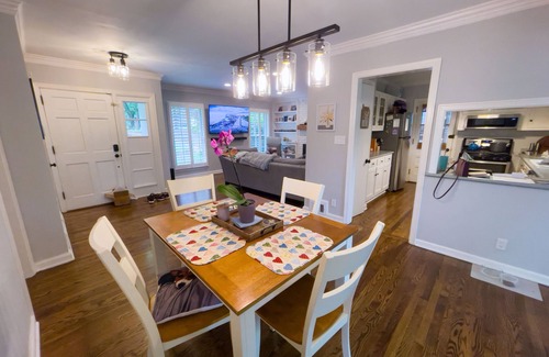 Lindridge-Martin Manor House | Suburb Living in the Heart of the City! 2Br with Forest Sunroom and Office