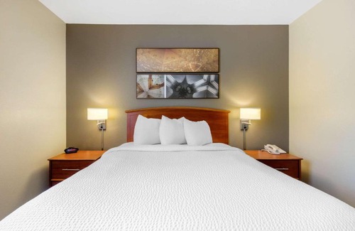 Homewood Hotel | Suburban Studios Birmingham Homewood I-65