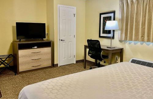 Fort Myers Hotel | Suburban Studios Fort Myers Cape Coral