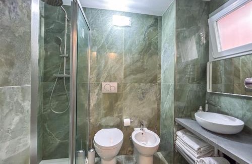 Gorla Apartment | !Subway to Duomo! Modern loft with AC and free wifi