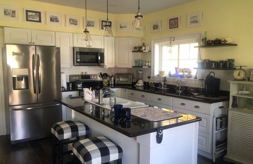 Arlington House | Such a Scenic, Cozy & Intimate Holiday Retreat!