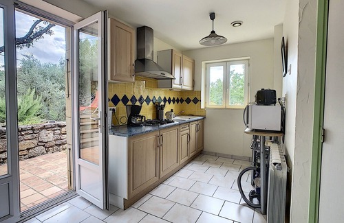 Vinezac House | Sud Adèche in VINEZAC Cottage in the heart of an olive grove