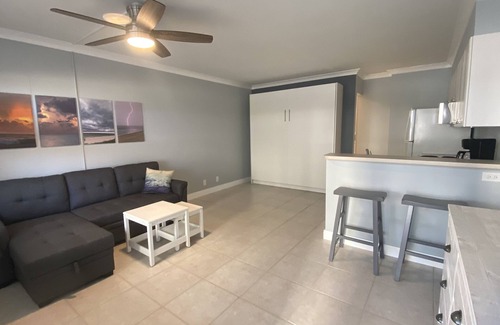 Lauderdale-by-the-Sea Apartment | Sudio Apt Right on the Beach!