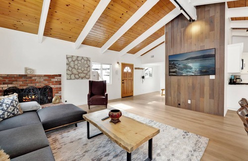 Fawnskin Cabin | Sueños Azules- Fawnskin Retreat Cottage in Big Bear