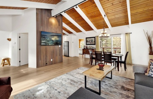 Fawnskin Cabin | Sueños Azules- Fawnskin Retreat Cottage in Big Bear