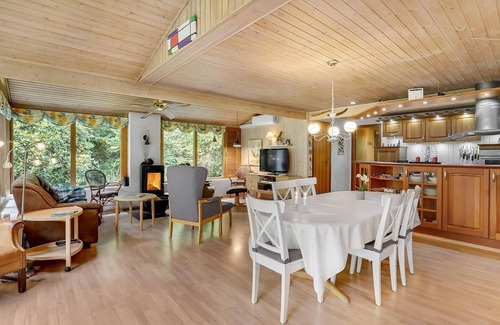 Skovgaarde House | Sufficient space for all you will find in this cozy cottage.