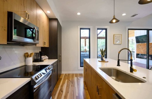 Broken Bow Cabin | Sugar Bear Den Stay for 10!