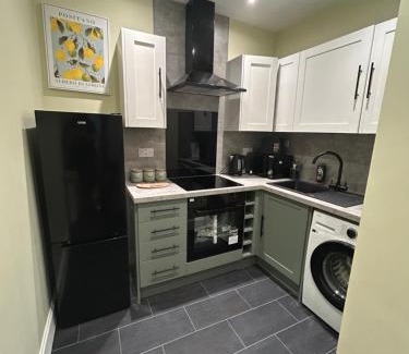 Greenock Apartment | Sugar boat view