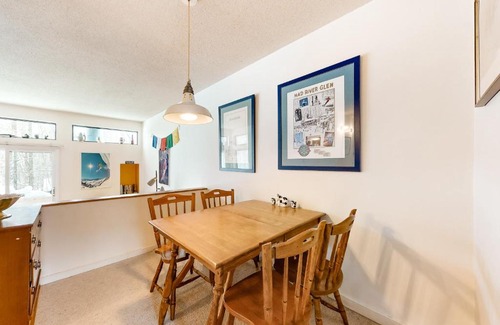 Waitsfield Apartment | Sugar Run 24