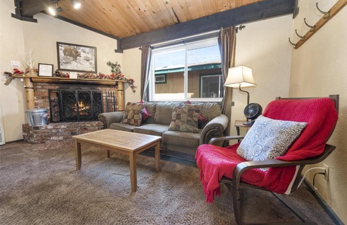 Sugarloaf House | Sugar Shack by Big Bear Cool Cabins