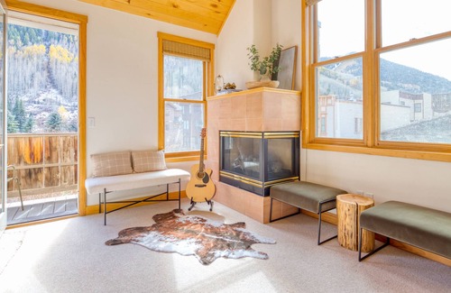 Telluride House | Sugarloaf by AvantStay | Telluride Home In Great Location | Near the Slopes!