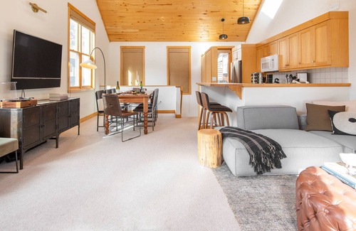 Telluride House | Sugarloaf by AvantStay | Telluride Home In Great Location | Near the Slopes!