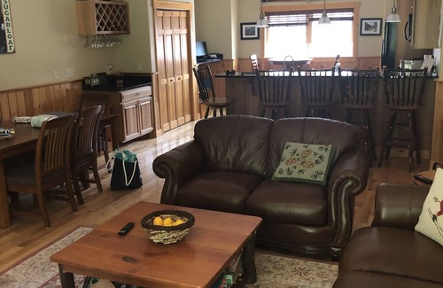 Carrabassett Valley Condo | Sugarloaf on mountain sleeps 10-12 3 bedrooms. short walk to snubber lift