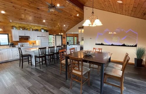 Sybertsville Ski Chalet | Sugarloaf Summit - Breathtaking views of the valley below. Ski, Knoebels & more