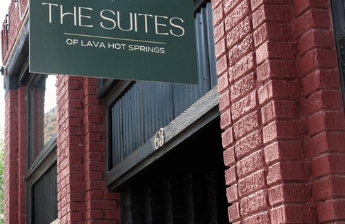Lava Hot Springs Apartment | Suite #1 Boise Theme