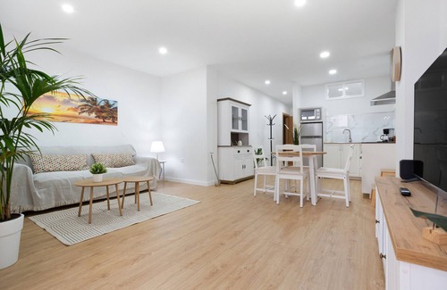 El Guincho Apartment | 'Suite 1 San Agustin' with Wi-Fi