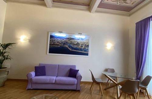 Kalsa Apartment | SUITE 188 FOUR SONGS