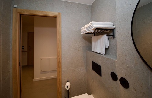 Figueras (Castropol) Apartment | Suite 201 - 2 Bedroom Suite in Amando Perez Suites